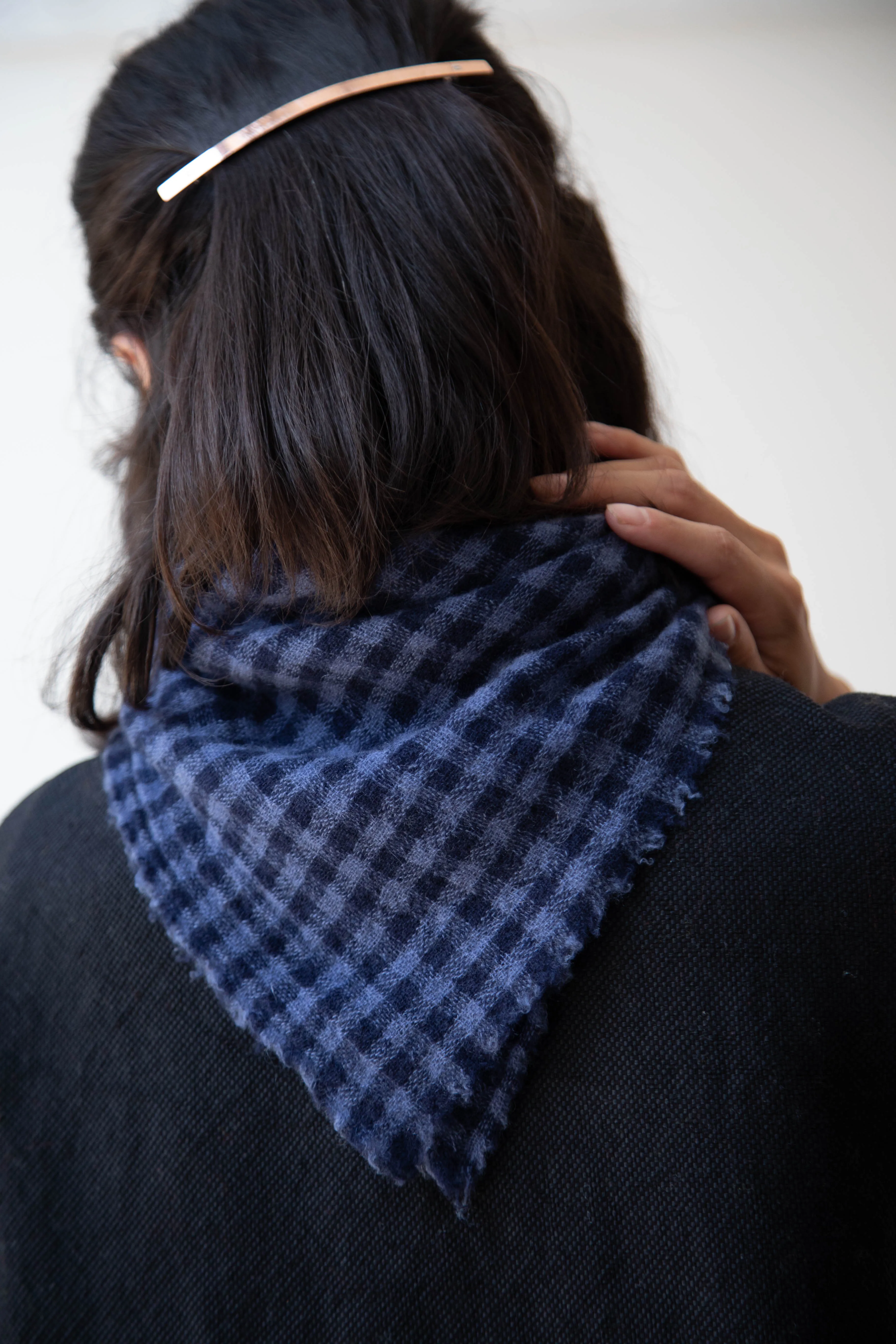 Apuntob | Small Cashmere Scarf in Blue