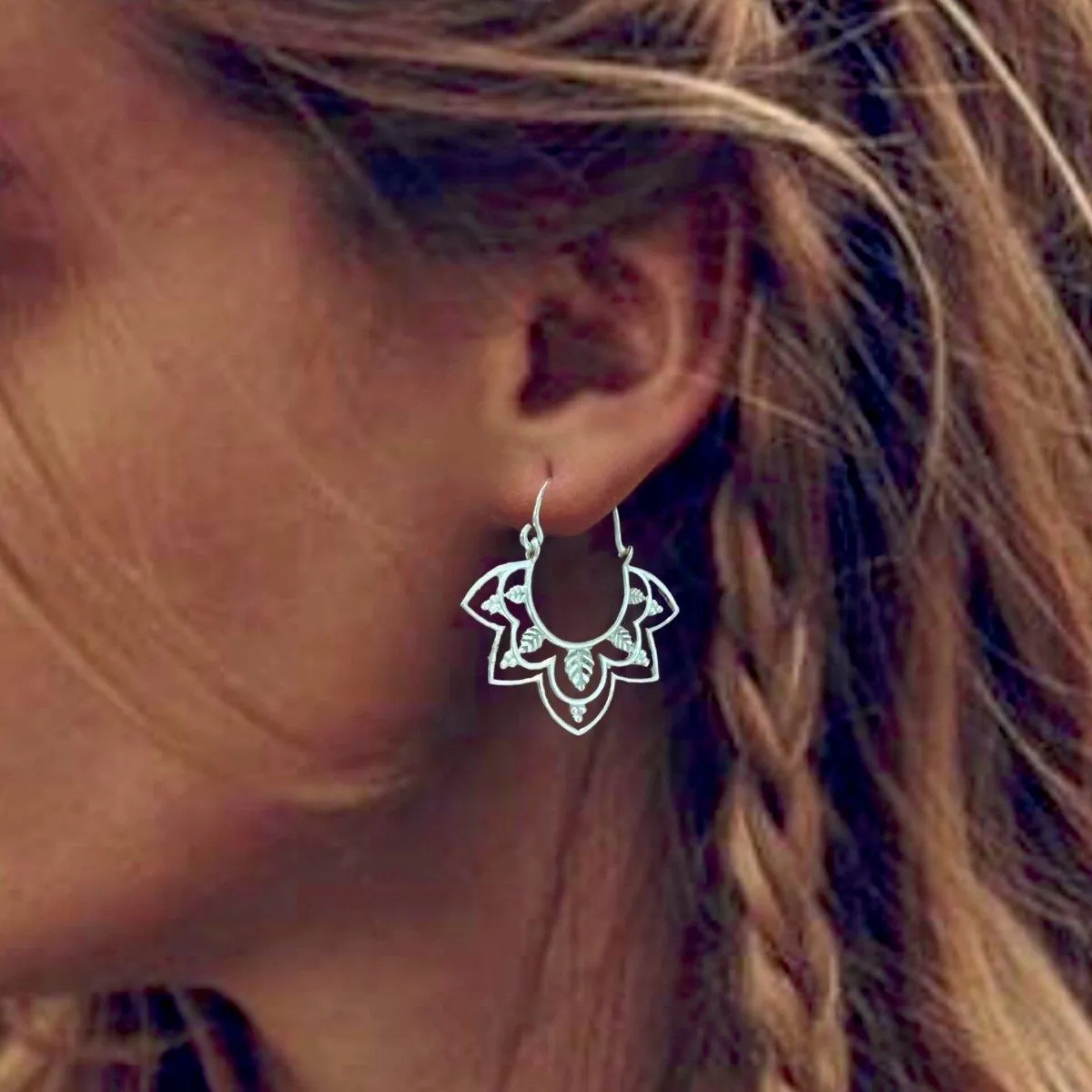 Laihas Prestige Daisly Boho Sterling Silver Hoop Earrings