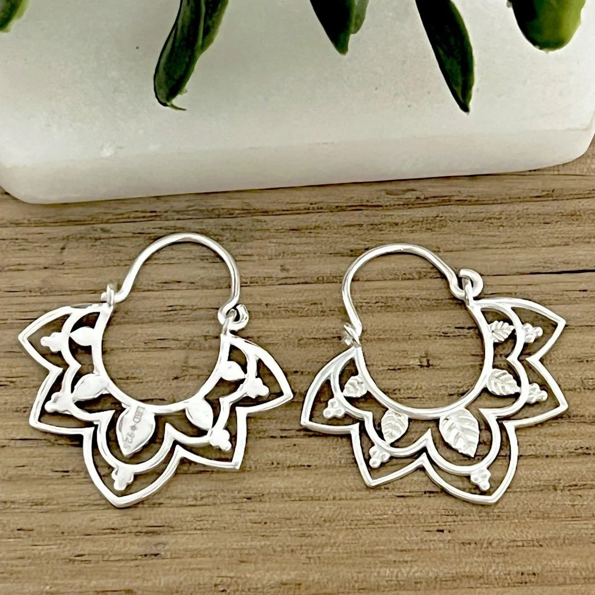 Laihas Prestige Daisly Boho Sterling Silver Hoop Earrings