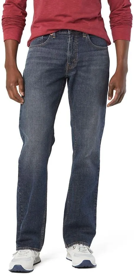Levi Strauss Signature Gold Men's Relaxed Fit Flex Jeans (Available in Big & Tall)