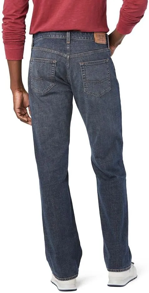 Levi Strauss Signature Gold Men's Relaxed Fit Flex Jeans (Available in Big & Tall)