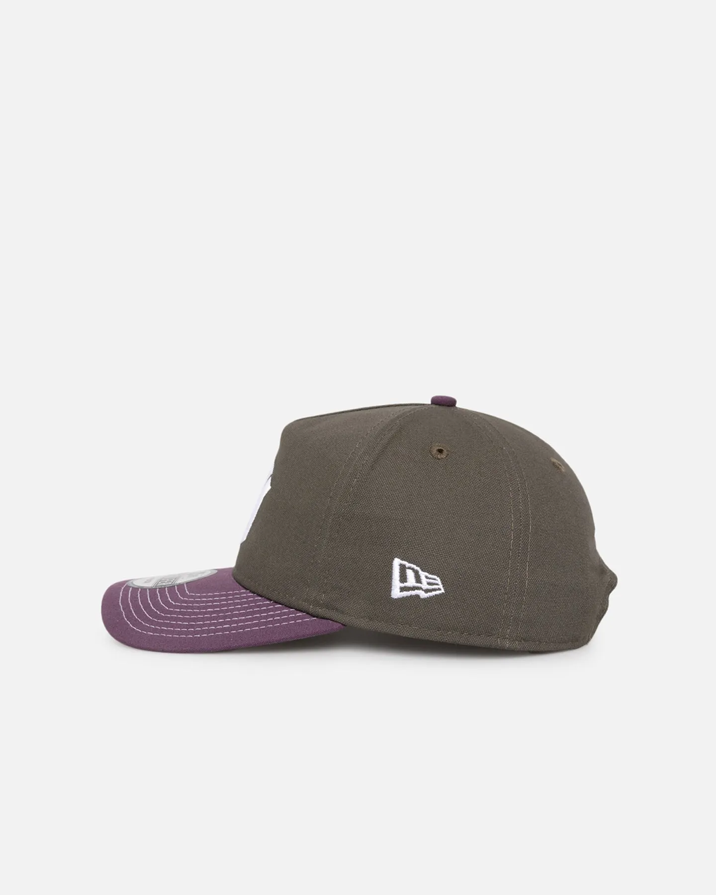 New Era New York Yankees 'Contrast Visor' Pre-Curved Golfer Snapback Moss/Plum