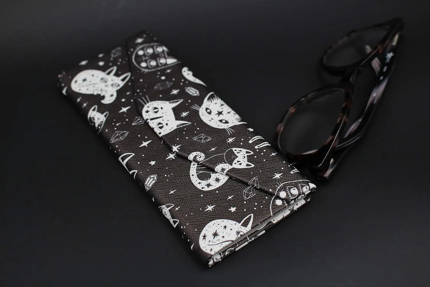 Real Sic Glasses Case for Men and Women - Magnetic Folding Hard Shell Sunglass Holder - Inspired by Halloween/Horror/Occult